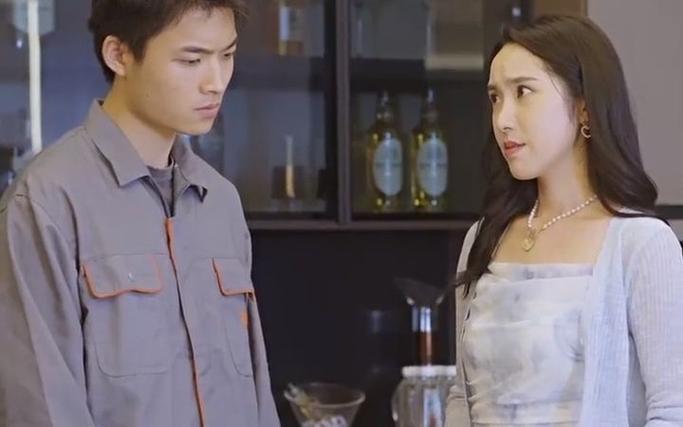 成為快遞員后，我有了七個(gè)老婆(全集)