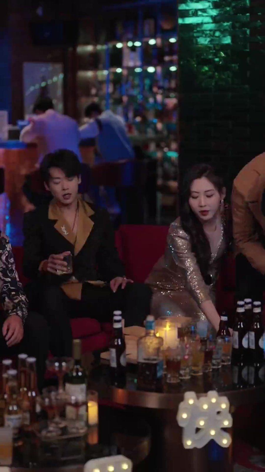 偷偷翹嘴，暗戀哥他爽到了(全集)